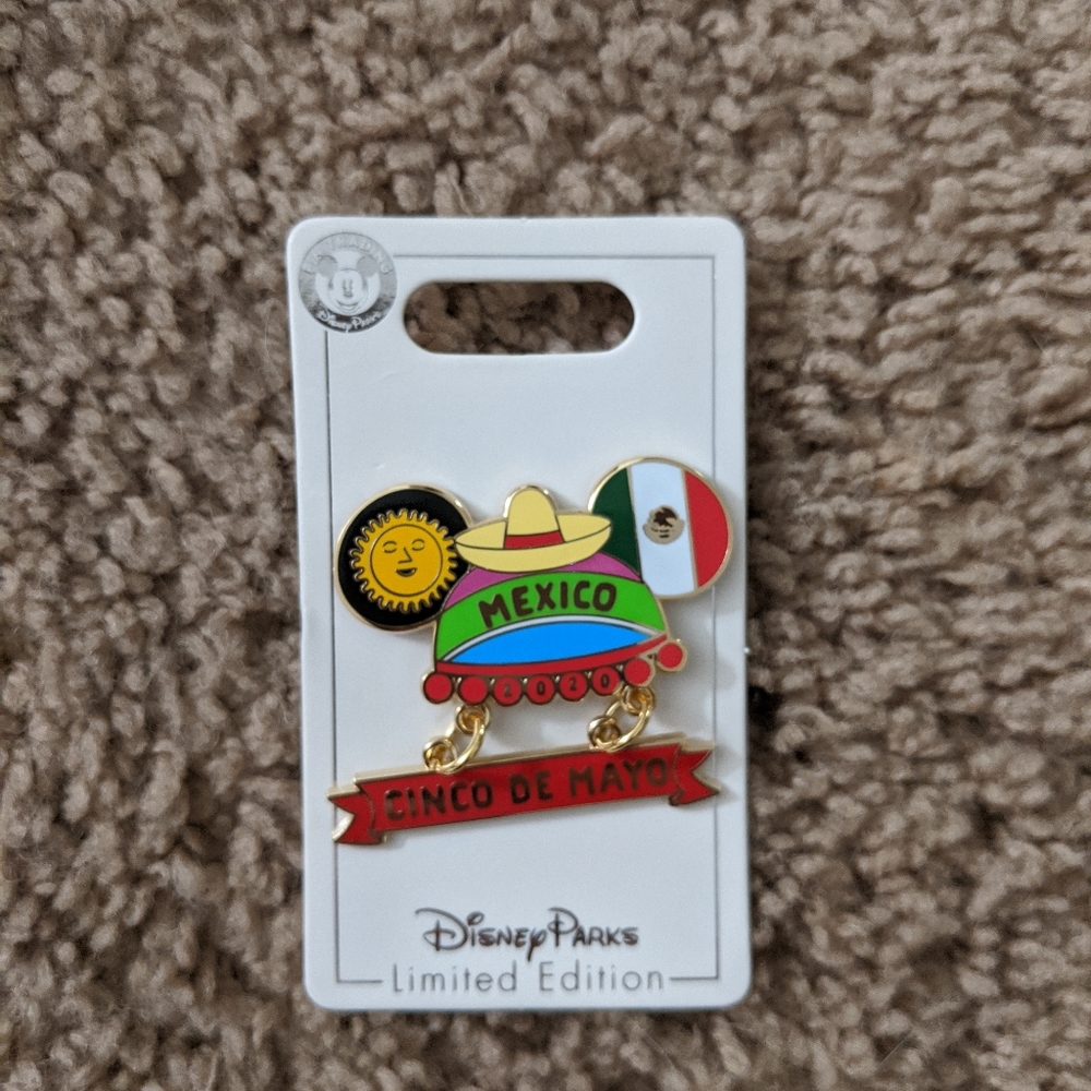 Disney Pin: Cinco De Mayo